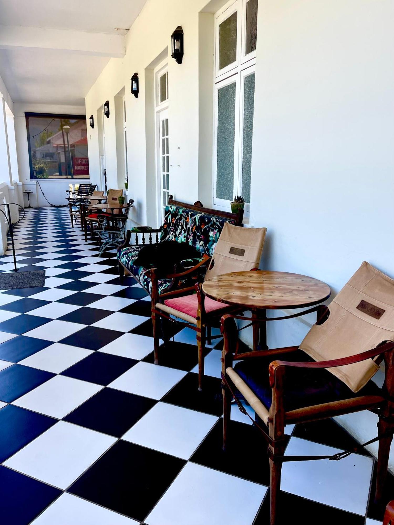 Karoo Art Hotel Barrydale Extérieur photo